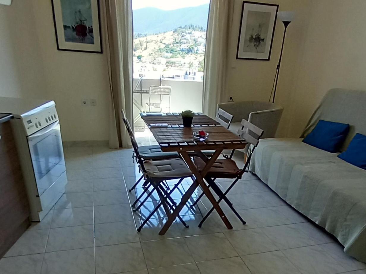 Forest & Sea Apartment Poros Town Dış mekan fotoğraf